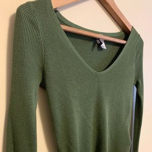 H&M Olive Green Cropped Sweater